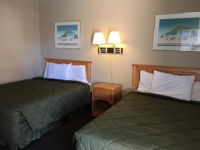 Silver Spur Motel แลนเดอร์ ภายนอก รูปภาพ